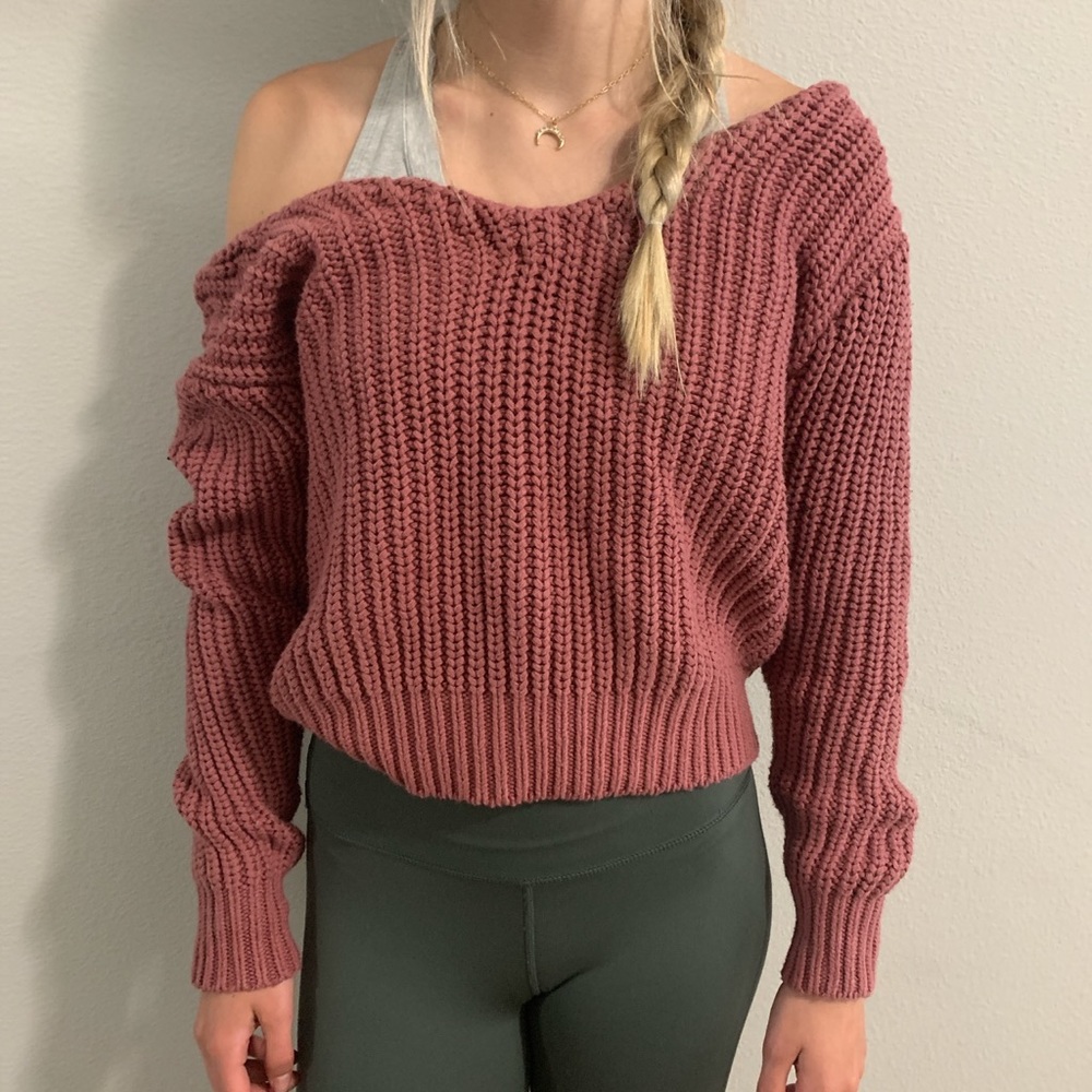 Pacsun Sweater, cute back!